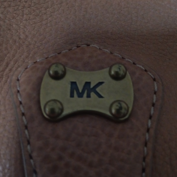 Michael Kors Tan Leather HandbagEUC - Picture 12 of 14